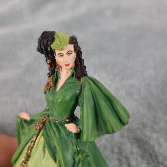 Vintage Gone With The Wind Scarlett’s Deception Glass Dome Figurine Collectible - Picture 7 of 8